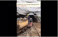 看看國外客戶是怎么評價我們的礦用鋰電池電機車？(金礦）